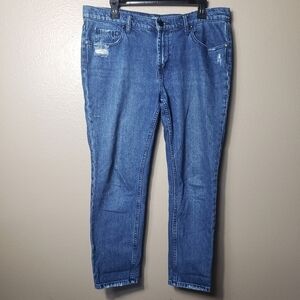Urban Outfitters BDG Slim Boyfriend Distressed High Rise Jeans-Size 30